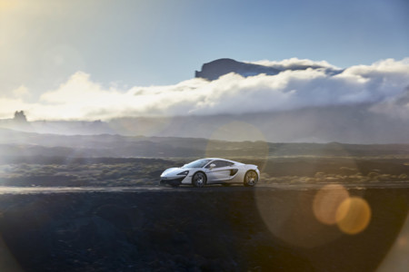 El McLaren 570GT pasea por Tenerife en estas 24 espectaculares imágenes