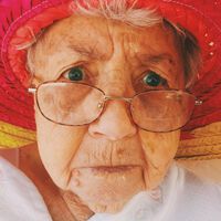 Mujer, cuidadora y trabajadora: el día 8 de marzo también somos invisibles