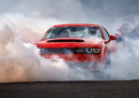 Los primeros Dodge Challenger SRT Demon ya salieron de cautiverio y había que medirlo en un dinamómetro