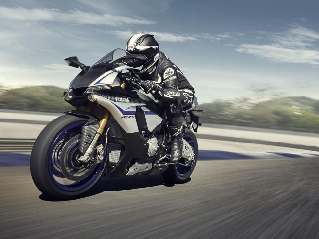 Yamaha YZF-R1 2015, somos la R1