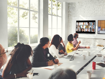 Zoom no solo triunfa en las videollamadas de trabajo o con amigos, también es la aplicación favorita de los políticos