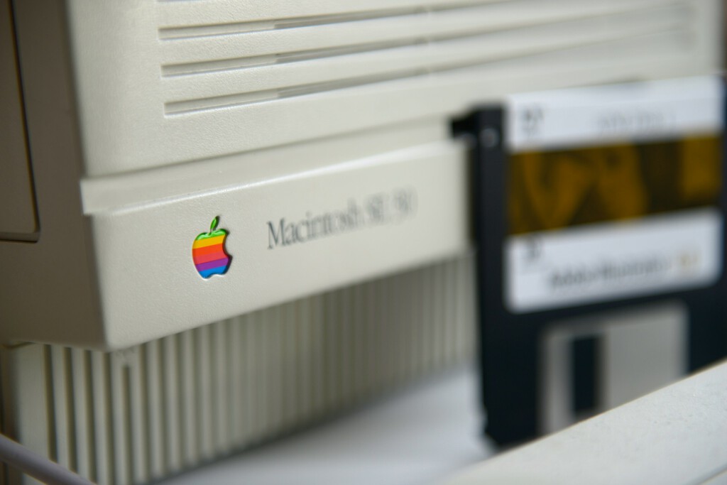 Apple Discarded Its Operating System and Started Over Twice. The Reason: It Wanted to Avoid Looking Like Windows
