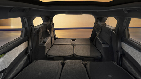 Peugeot E 5008 2024 3