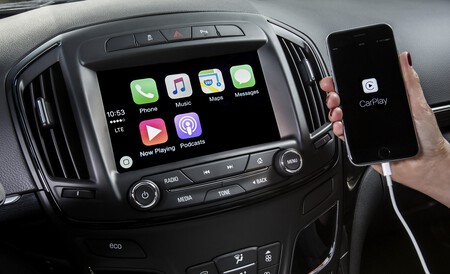 Apple CarPlay