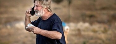 Alec Baldwin mata a la directora de fotografía de la película que estaba rodando: en la pistola había balas reales y no de fogueo