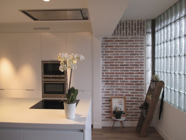 Ladrillo, pizarra, madera y sintéticos de última generación. Combinando