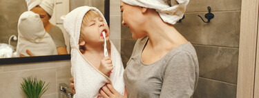 Siete hábitos diarios de higiene que puedes enseñar a tu hijo entre los dos y los cuatro años