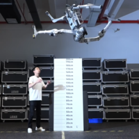 'Superman' es el nuevo robot humanoide de Unitree que salta más alto y corre más rápido que un humano. La pregunta es para qué