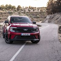 Probamos la Ford Ranger MS/RT: es una pick-up, es deportiva y es diésel. Tiene tan poco sentido que enamora