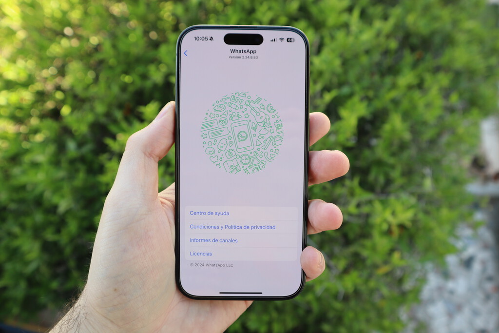 WhatsApp para iOS se actualiza y añade soporte para passkeys: qué es y qué significa 