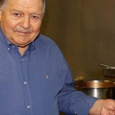 El restaurante sin carta ni menú por el que la gente viaja hasta un pueblo de Huelva para comer como hace 50 años