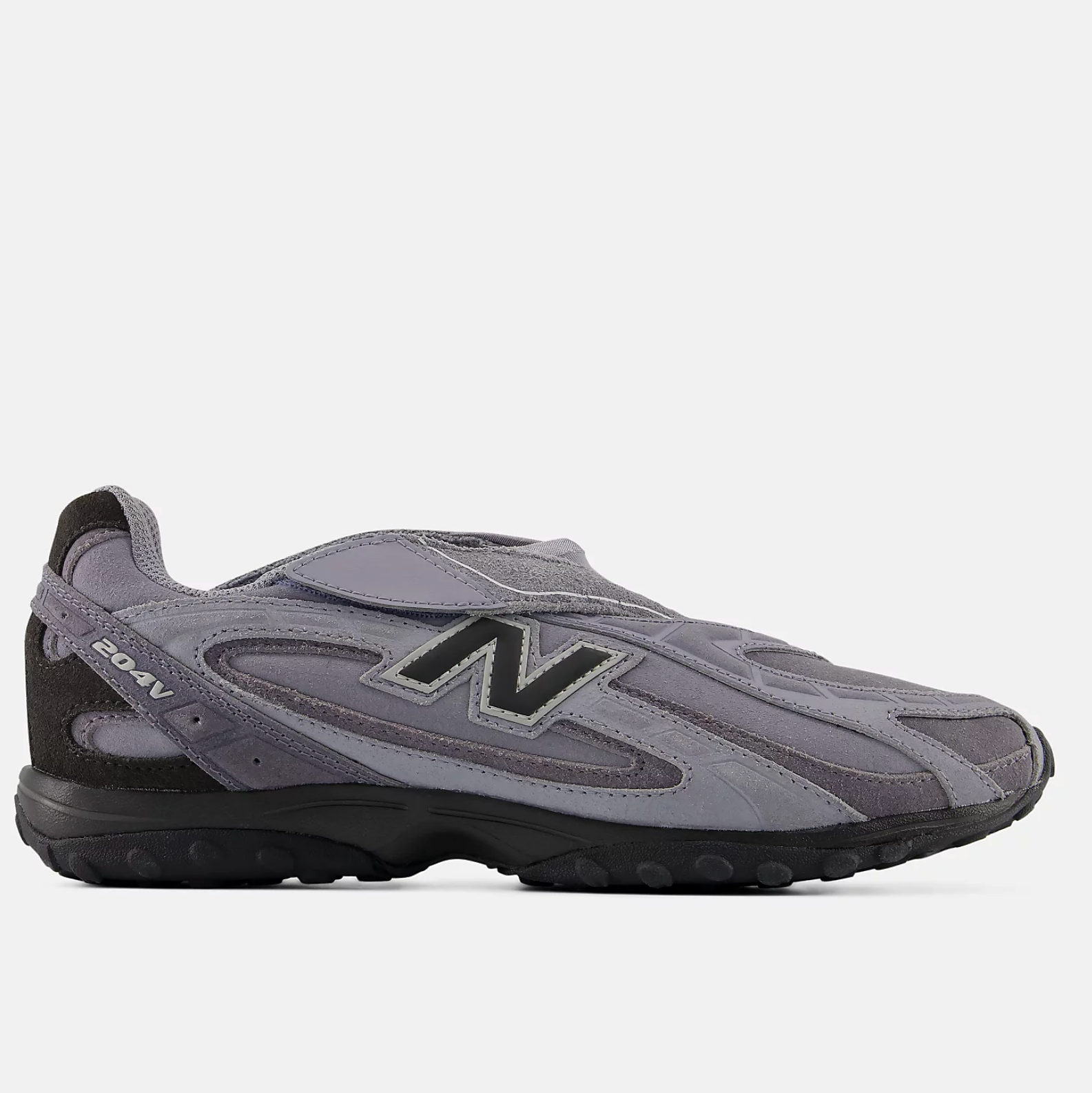 New Balance 204V