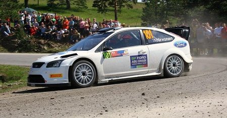 Mikko Hirvonen gana en Serbia y Robert Kubica sorprende en Salento