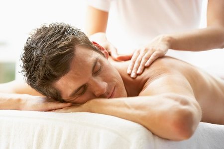 'For Men' de Clínica Planas Day, un tratamiento de rostro con aparatología especial hombre