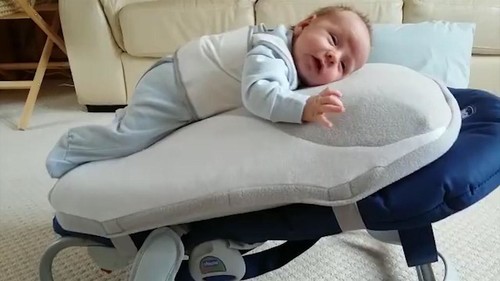 Babocush: el polémico cojín que sustituye a mamá y papá con un falso latido del corazón 