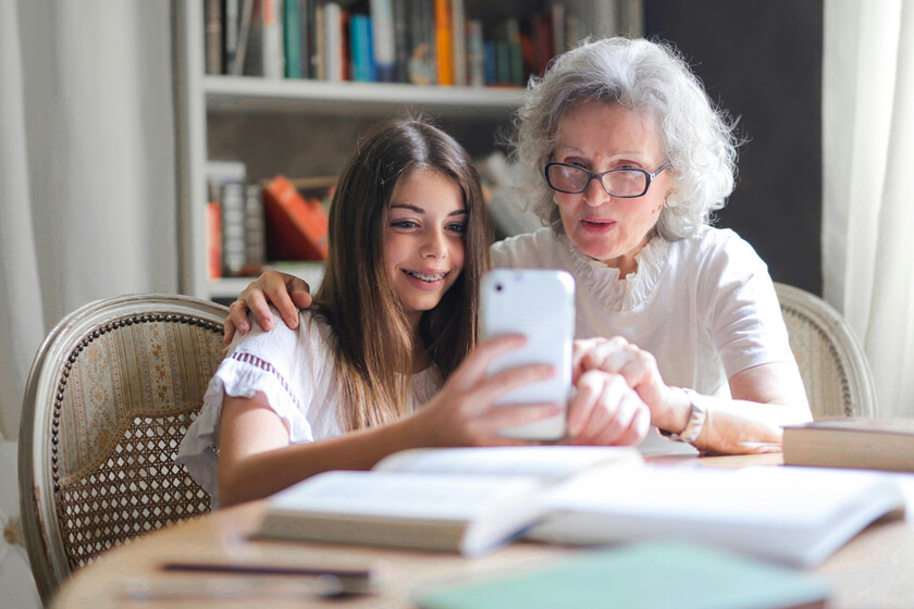 https://www.compradiccion.com/moviles-y-smartphones/este-smartphone-sencillo-que-le-regalaria-a-mi-abuelo-navidad-llevatelo-cupon-descuento