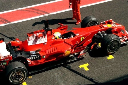 Felipe Massa marca el mejor tiempo en el Circuit de Catalunya con truco
