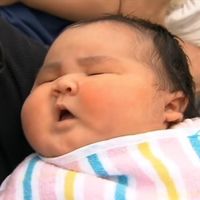 Una madre australiana dio a luz un bebé de 6,6 kilos en un parto natural