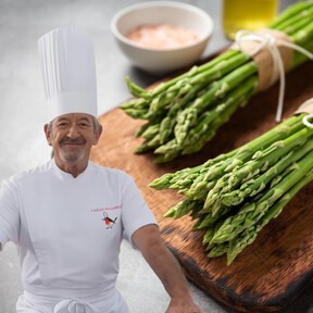 El sencillo truco de Karlos Arguiñano para cocinar espárragos verdes siempre con el punto perfecto 