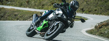 Las motos híbridas de Kawasaki iban a ser una revolución porque tiraban "como una 1.000 cc y consumían como una 250 cc". Un año después las han rebajado 7.000 euros 