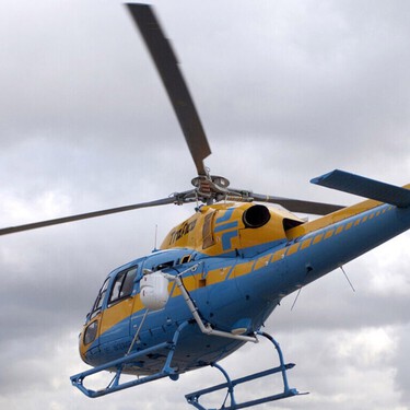"Si te parece fuerte, espera a ver al final". La DGT se ha gastado 51 millones para que los helicópteros Pegasus vuelvan a poner multas a conductores temerarios a más de 200 km/h