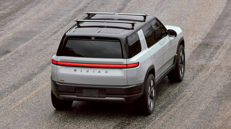 Rivian R2 2024 1