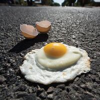 Así afectan las temperaturas extremas a las carreteras, desmontando el mito del huevo frito