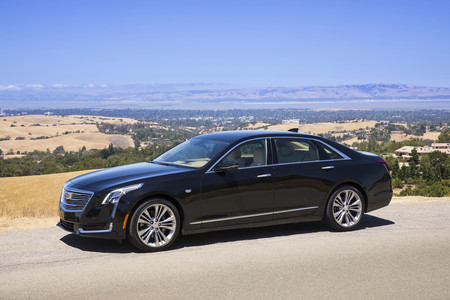 Cadillac también se suma a la conducción semiautónoma con su "Super Cruise"