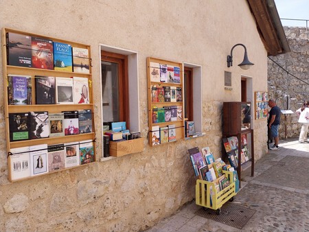 Uruena Libreria El Rincon Del Abrego 4