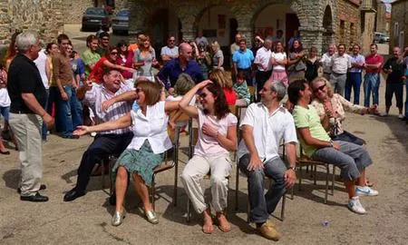 Juega en grupo sin comprar juegos de mesa