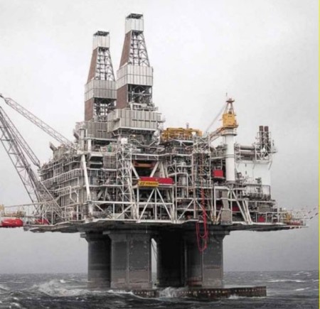 Esta es la plataforma petrolífera en alta mar más pesada jamás construida