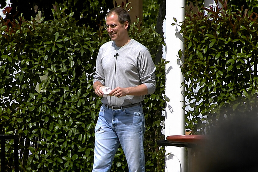 "Haremos de Apple una líder mundial". Cuando la compañía se hundía, Steve Jobs dio un discurso privado a los empleados. Y acertó de lleno