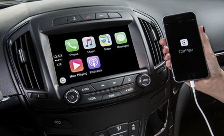 Apple CarPlay