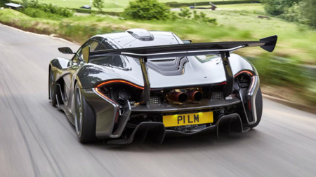 Miedo es ir por el Nordschleife y ver venir por el retrovisor un McLaren P1 LM