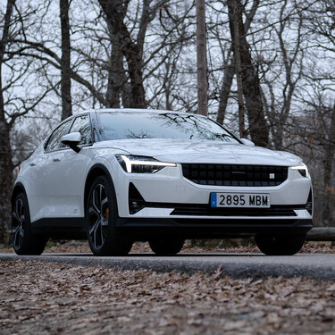 Polestar 2, análisis: sólo el consumo penaliza a un coche eléctrico de tacto exquisito con Android Automotive