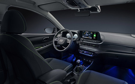 Hyundai i20 nos da indicios de cómo será el interior del nuevo Accent en México