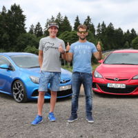 Aleix Espargaró le pone los cuernos a Suzuki y se va a Nürburgring Nordschleife con un Opel GTC OPC