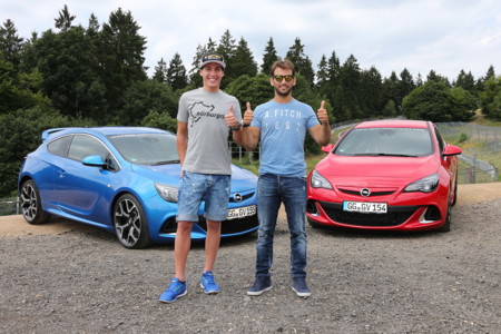 Aleix Espargaró le pone los cuernos a Suzuki y se va a Nürburgring Nordschleife con un Opel GTC OPC