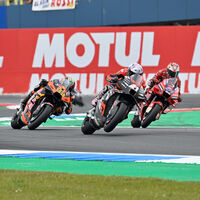 Aleix Espargaró dio la pasada del año para revivir MotoGP tras el error de campeonato de Fabio Quartararo en Assen 