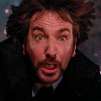 "Vete a la mierda, te pondrás lo que se te diga": Alan Rickman recuerda el choque que casi acaba con uno de los mejores villanos del cine de acción 