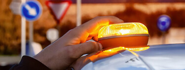 Creíamos que España iba a la cola, pero ahora miramos a todos los países del mundo por el retrovisor gracias a la baliza V16 