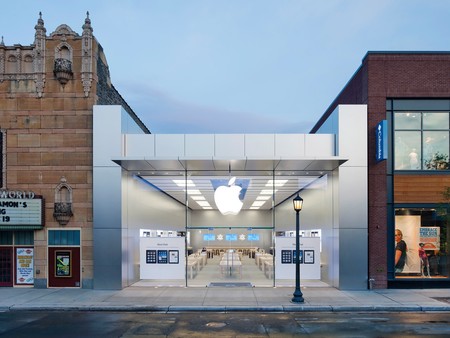 Tim Cook habla a sus empleados de la muerte de George Floyd mientras los disturbios obligan a Apple a cerrar varias tiendas