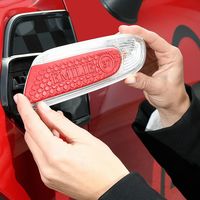 ¿Tu nombre en el tablero o en la luz de bienvenida de tu auto? Con MINI Yours Customized lo puedes hacer