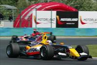 Jaime Alguersuari da un paso más hacia la Formula 1