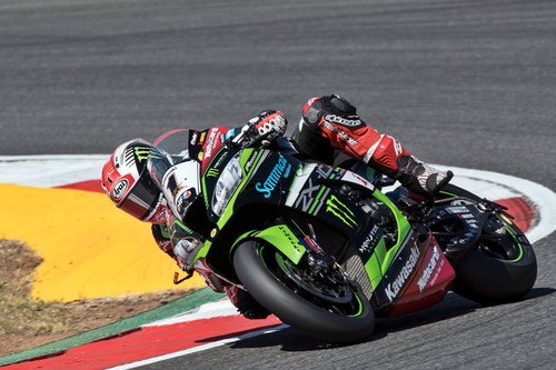 Un descomunal Jonathan Rea abruma en Portimao con un pleno y enfila su tercer título consecutivo