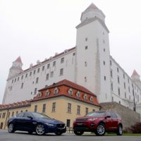 Jaguar Land Rover también se apunta a fabricar en Europa del Este (y ya van 15 factorías)