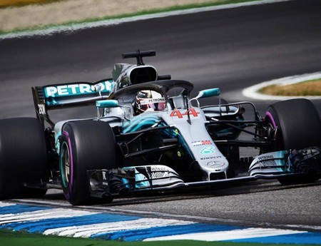 hamilton-formula-1-mercedes