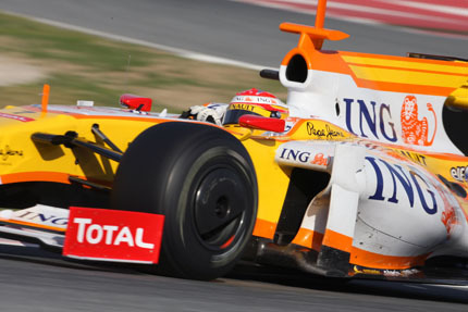 Fernando Alonso supera a Brawn GP en Jerez