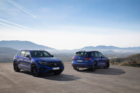 Volkswagen Touareg R 2020