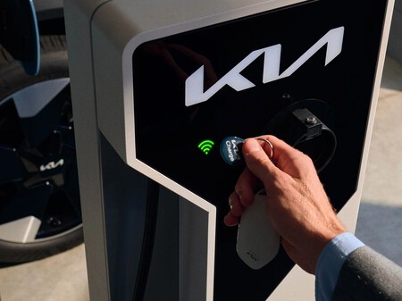 Kia Ev2 Bl My27 Chargingfob 1920x1437
